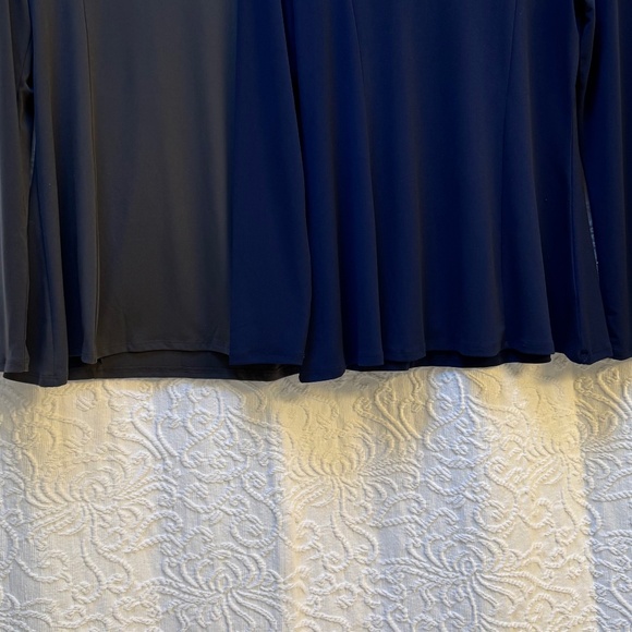 Zenana Tunic Tops (2 - Navy and Grey - Size Small) - Picture 3 of 4